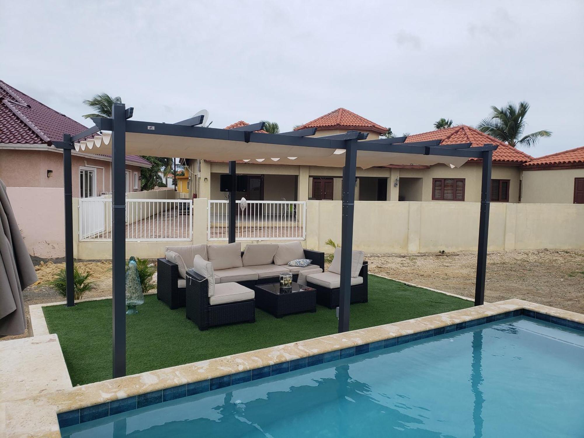 Adele'S Apartment With Pool, 5 Minutes Walk To The Beach Palm Beach Exterior photo